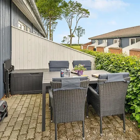 Ala - 80m From The Sea By Interhome 아파트